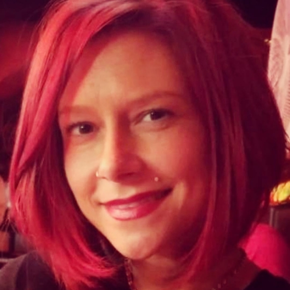 Meet your Posher, Ashlee - Picture 1 of 1